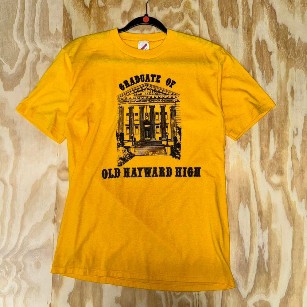 Large - Vintage y2k graduate of hayward high 1980s t-shirt